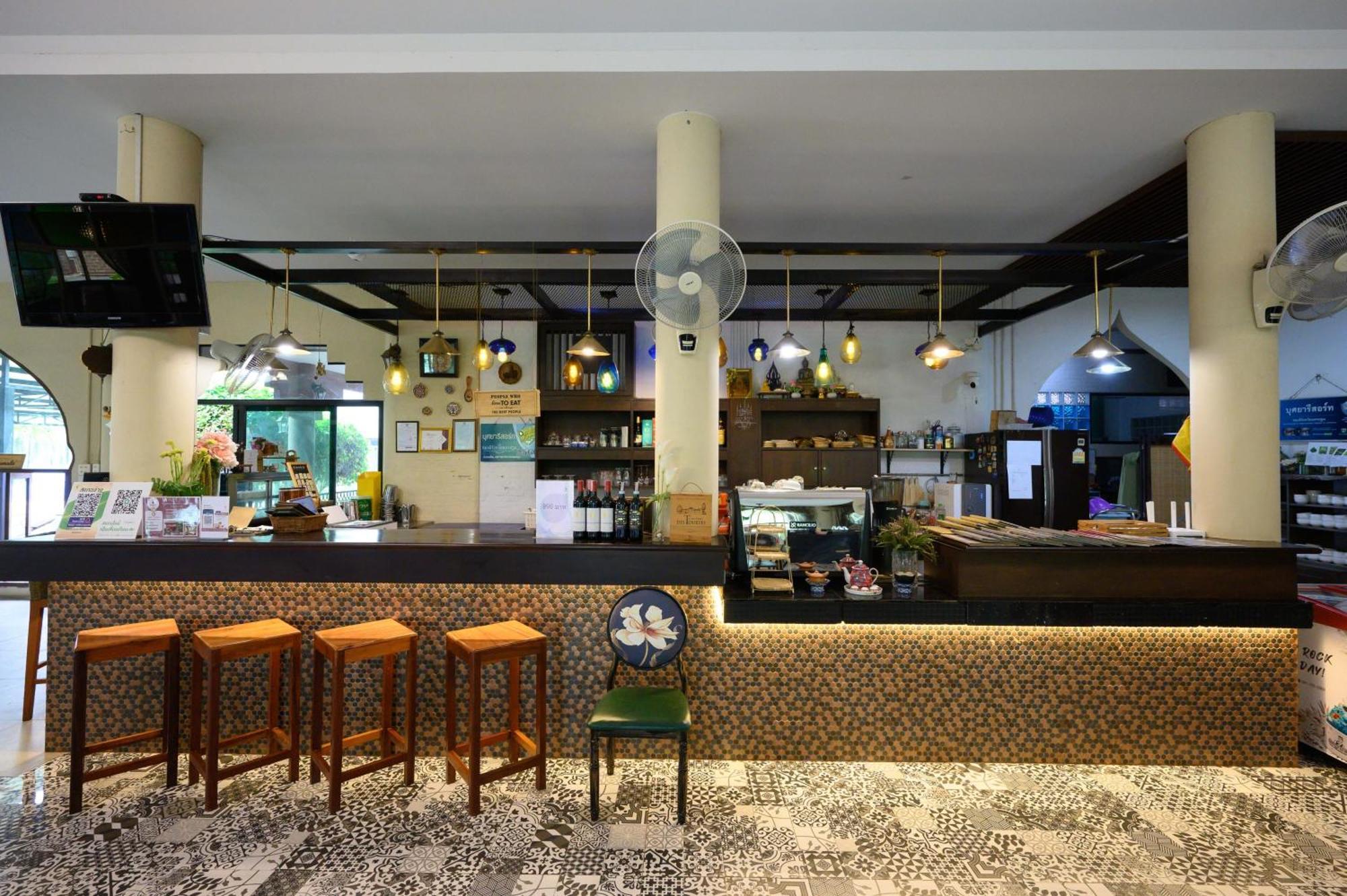 Busaya Resort & Cuisine Nakhon Pathom Eksteriør bilde